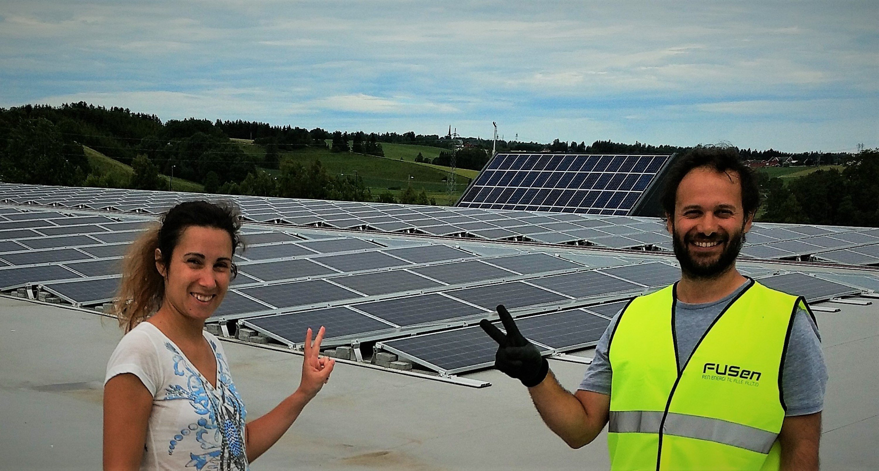 Solcellepanel på logistikkbygg som installeres korrekt av montør er en lønnsom investering